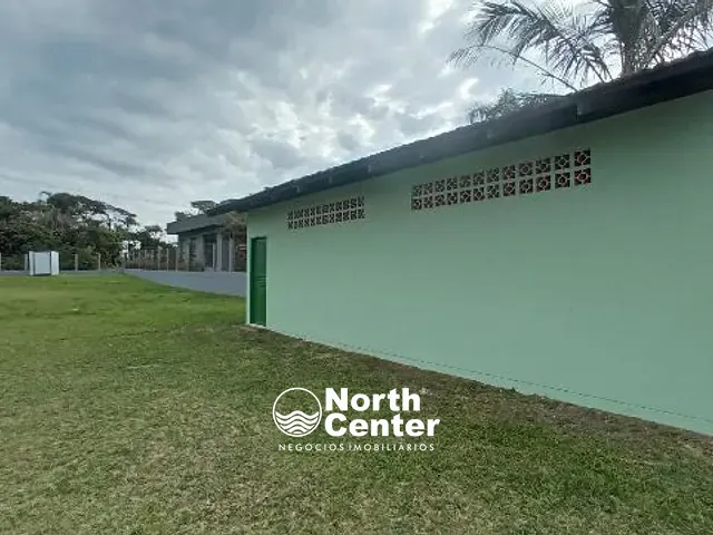 Casa 3 quartos e 2 banheiros, para alugar, no bairro Barra do Itapocu em Araquari