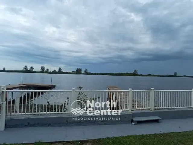 Casa 3 quartos e 2 banheiros, para alugar, no bairro Barra do Itapocu em Araquari