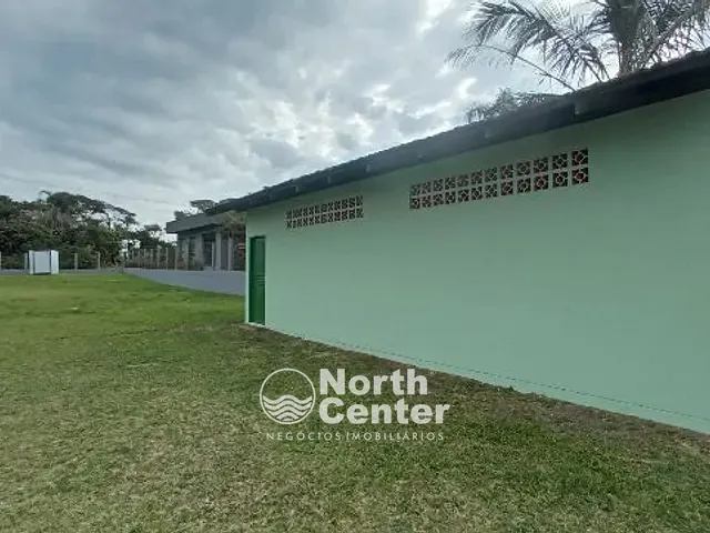Casa 3 quartos e 2 banheiros, para alugar, no bairro Barra do Itapocu em Araquari