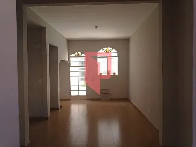 Casa com 80m² 2 quartos e 2 banheiros, para alugar, no bairro Alto Caiçaras em Belo Horizonte