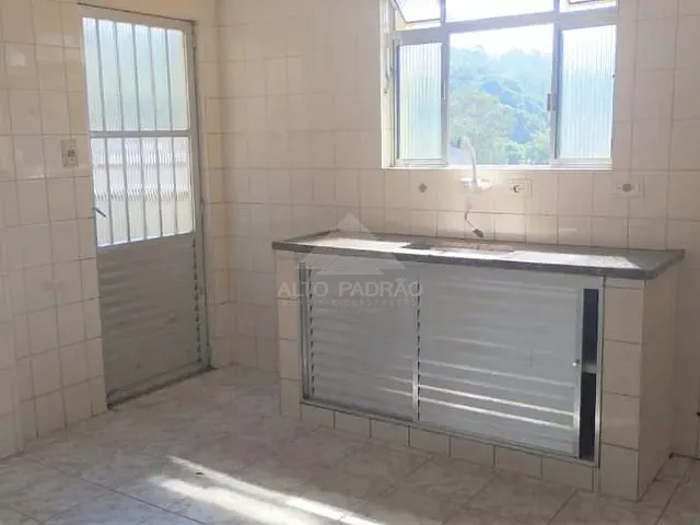 Casa com 240m² 1 quarto e 1 banheiro, à venda, no bairro Jardim Mauá em Mauá