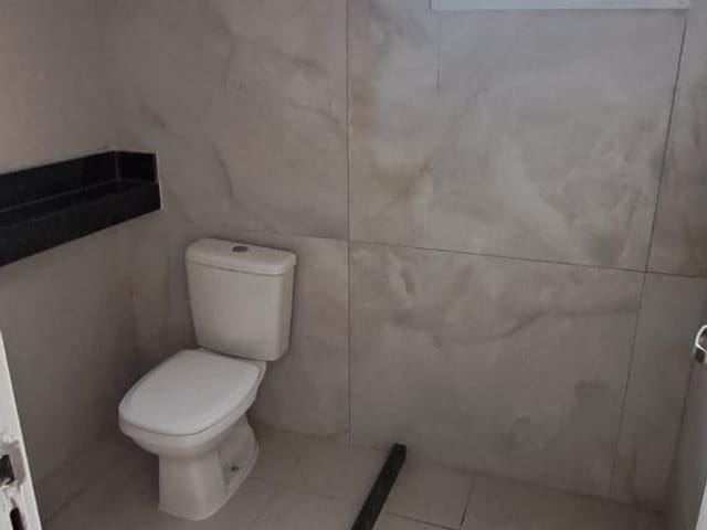 Casa 2 quartos e 2 banheiros, à venda, no bairro Ouro Verde em Rio das Ostras