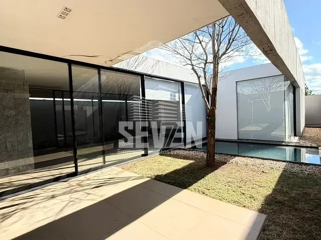 Casa com 360m² 2 quartos e 3 banheiros, à venda, no bairro Vila Aviaçao em Bauru