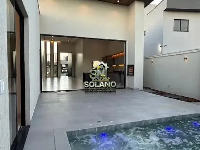 Casa com 200m² 3 quartos e 5 banheiros, à venda, no bairro Jardins Bolonha em Senador Canedo
