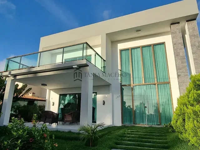 Casa com 450m² 4 quartos e 5 banheiros, à venda, no bairro Gravatá em Sairé