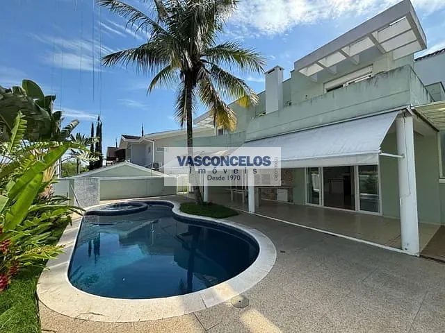 Casa com 490m² 5 quartos e 6 banheiros, à venda, no bairro Jardim das Colinas em São José dos Campos