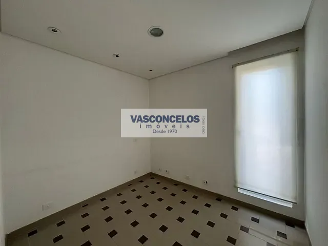 Casa com 490m² 5 quartos e 6 banheiros, à venda, no bairro Jardim das Colinas em São José dos Campos