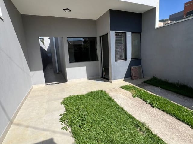 CASA TÉRREA A VENDA