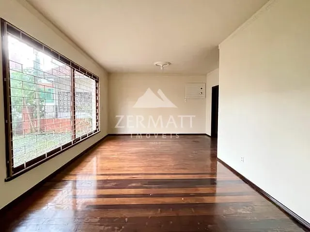 Casa com 462m², para alugar, no bairro Ponta Aguda em Blumenau