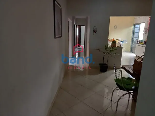 Casa com 308m² 3 quartos e 2 banheiros, à venda, no bairro Parque Residencial São Marcos em Porto Feliz