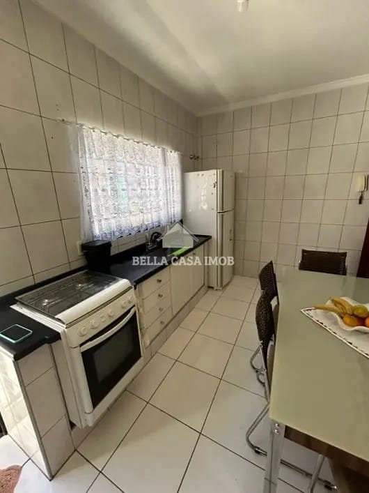 Casa à venda com 2 quartos, 122m² - Foto 3