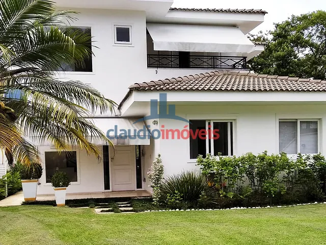 Casa 5 quartos e 4 banheiros, para alugar, no bairro Frade  em Angra dos Reis