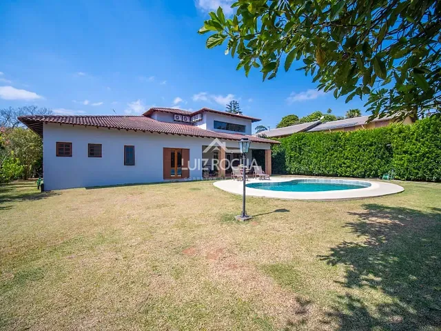 Casa com 1125m² 4 quartos e 4 banheiros, à venda, no bairro Palos Verdes em Cotia