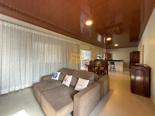 Casa 3 quartos e 2 banheiros, para alugar, no bairro Coqueiro em Belém