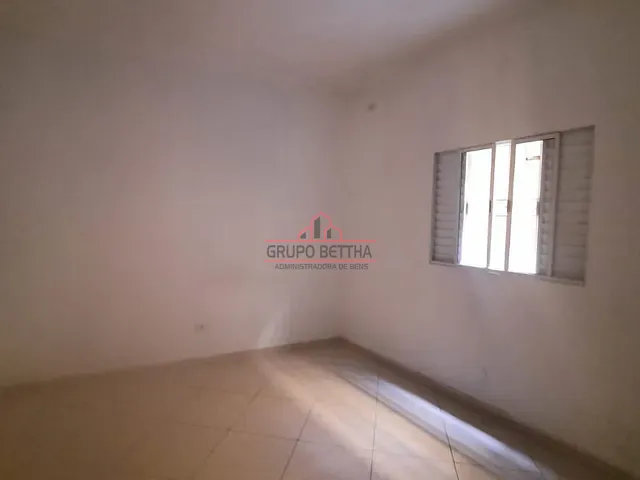 Casa com 22m² 1 quarto e 1 banheiro, para alugar, no bairro Vila São Miguel em Barueri