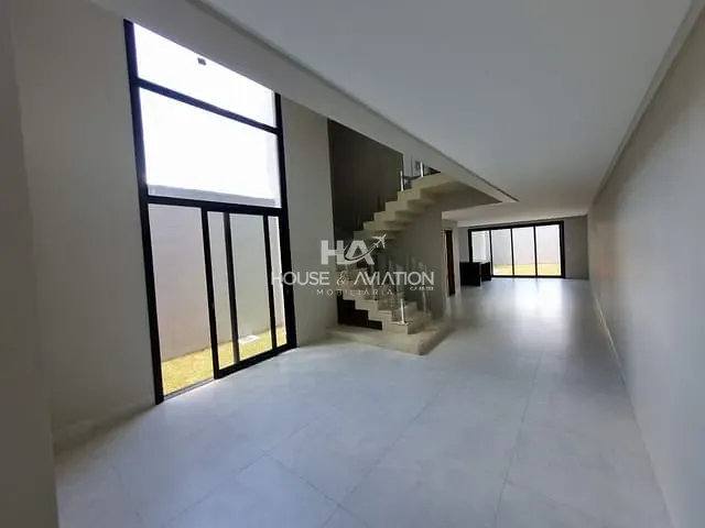 Casa com 200m² 3 quartos e 4 banheiros, à venda, no bairro Setor Goiânia 2 em Goiânia