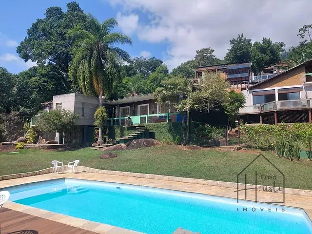 Casa com 1422m² 6 quartos e 6 banheiros, à venda, no bairro Veloso em Ilhabela