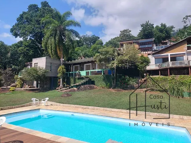 Casa com 1422m² 6 quartos e 6 banheiros, à venda, no bairro Veloso em Ilhabela
