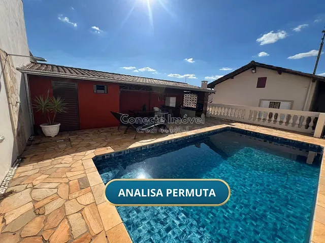 Casa com 300m² 3 quartos e 3 banheiros, à venda, no bairro Nova Jaguariúna em Jaguariúna