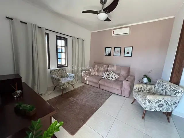 Casa com 300m² 3 quartos e 3 banheiros, à venda, no bairro Nova Jaguariúna em Jaguariúna