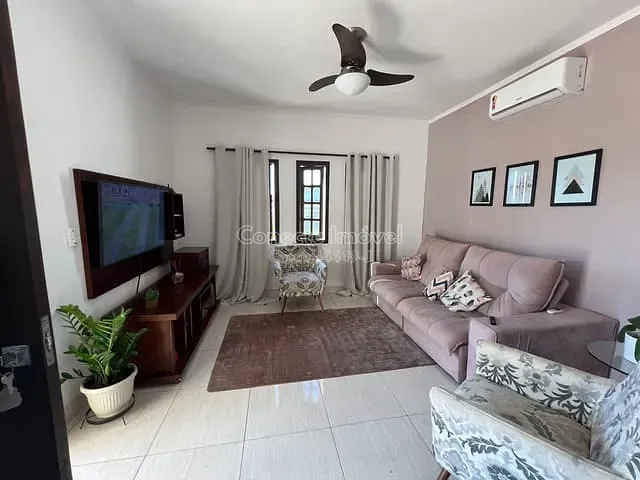 Casa com 300m² 3 quartos e 3 banheiros, à venda, no bairro Nova Jaguariúna em Jaguariúna