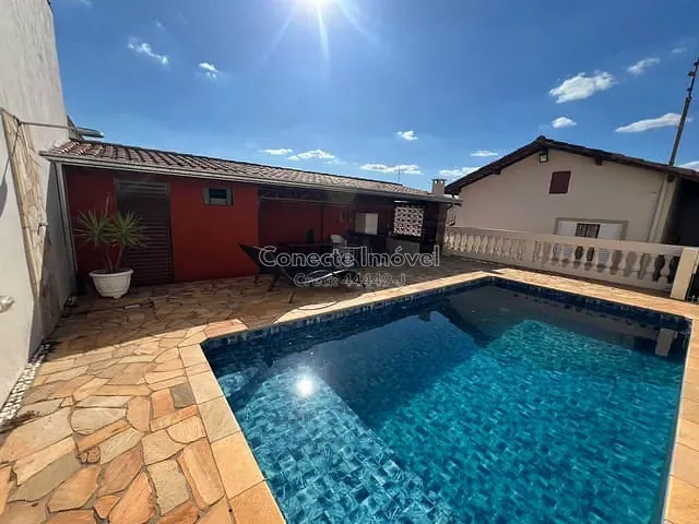 Casa com 300m² 3 quartos e 3 banheiros, à venda, no bairro Nova Jaguariúna em Jaguariúna