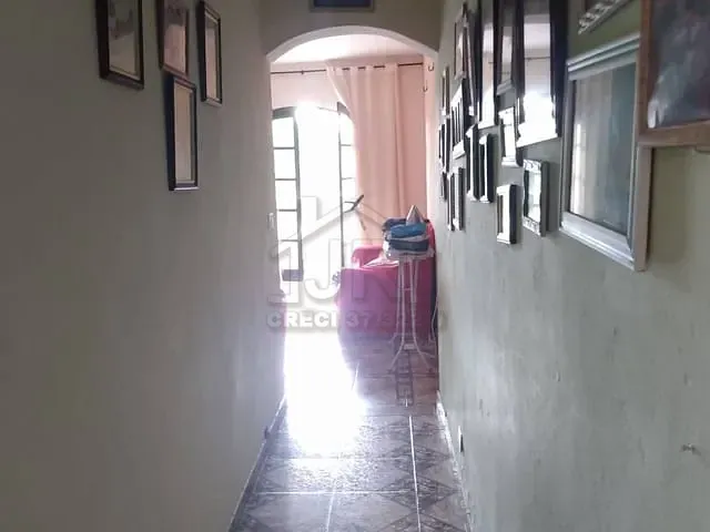 Casa com 300m² 2 quartos e 1 banheiro, à venda, no bairro Jardim Zaira em Mauá