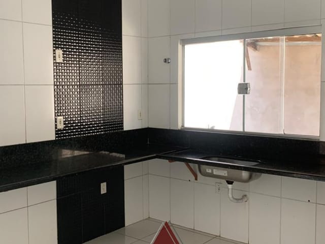 Casa com 223m² 2 quartos e 1 banheiro, à venda, no bairro Residencial Peres Elias em Franca