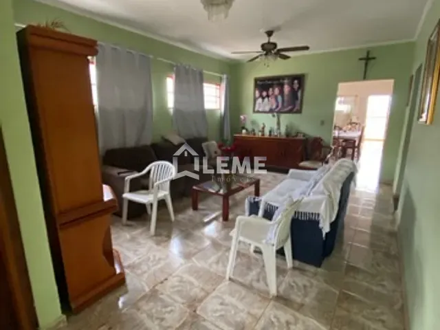 Casa com 300m² 2 quartos e 1 banheiro, à venda, no bairro Jardim São Domingos em Mococa