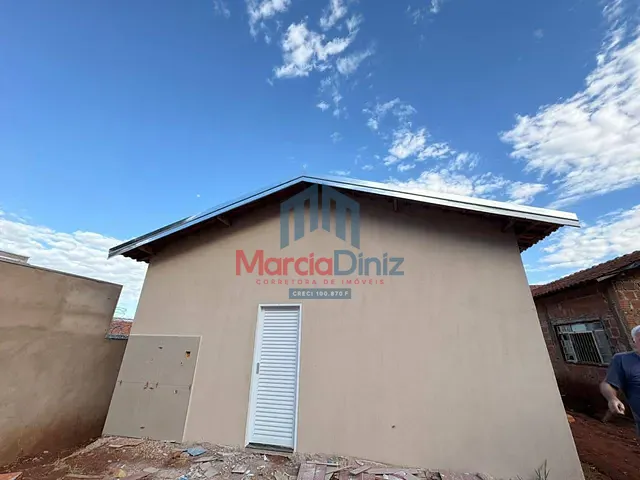 Casa com 250m² 2 quartos e 1 banheiro, à venda, no bairro Conj. Athaide De Souza em Ituverava