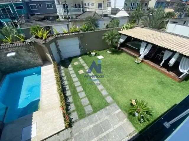 Casa 4 quartos e 6 banheiros, para alugar, no bairro Vargem Pequena em Rio de Janeiro