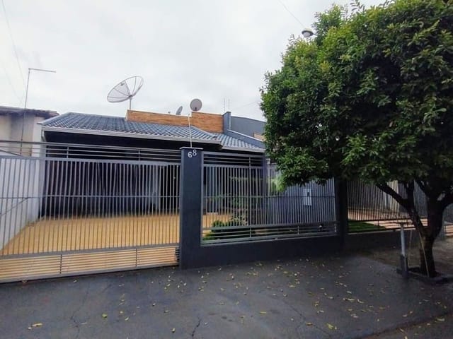 Casa com 251m² 5 quartos e 4 banheiros, à venda, no bairro Vila Atalaia em Cambé