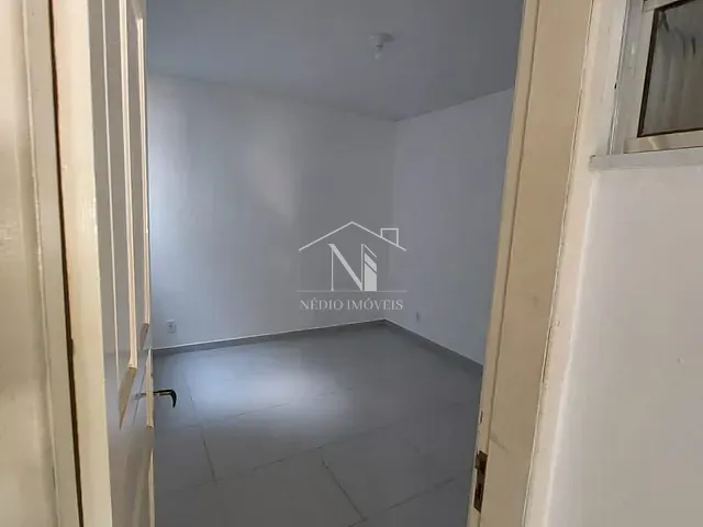 Casa 2 quartos e 1 banheiro, para alugar, no bairro Centro em Maricá