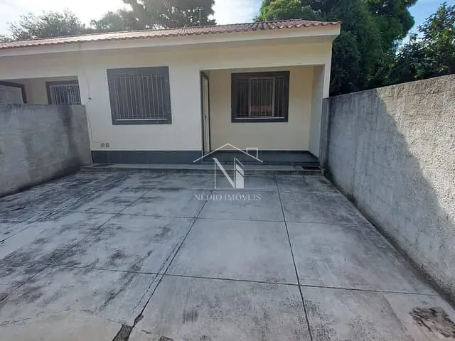 Casa 2 quartos e 1 banheiro, para alugar, no bairro Centro em Maricá