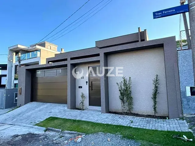 Casa com 234m² 3 quartos e 4 banheiros, à venda, no bairro Uberaba em Curitiba