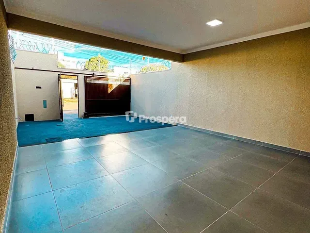 Casa com 220m² 3 quartos e 2 banheiros, à venda, no bairro Jóquei Club em Anápolis
