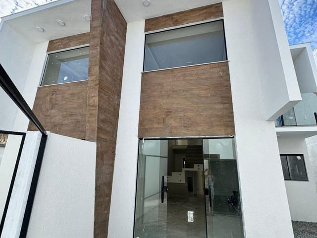 Casa 3 quartos e 2 banheiros, à venda, no bairro Jardim Bela Vista em Rio das Ostras