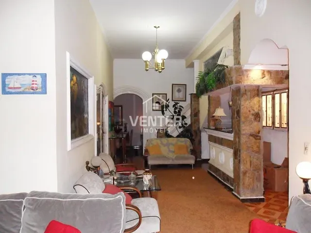 Casa com 1000m² 4 quartos e 5 banheiros, à venda, no bairro Independência em Taubaté