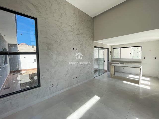 Casa com 225m² 3 quartos e 3 banheiros, à venda, no bairro Praia de Itaipuaçu em Maricá