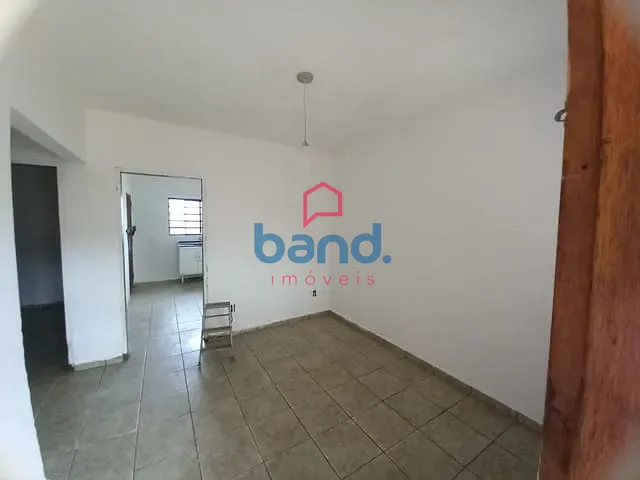 Casa com 300m² 2 quartos e 1 banheiro, à venda, no bairro Jardim Brasil em Porto Feliz