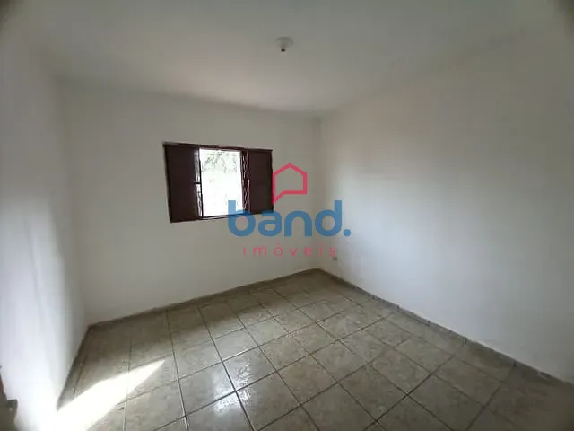 Casa com 300m² 2 quartos e 1 banheiro, à venda, no bairro Jardim Brasil em Porto Feliz