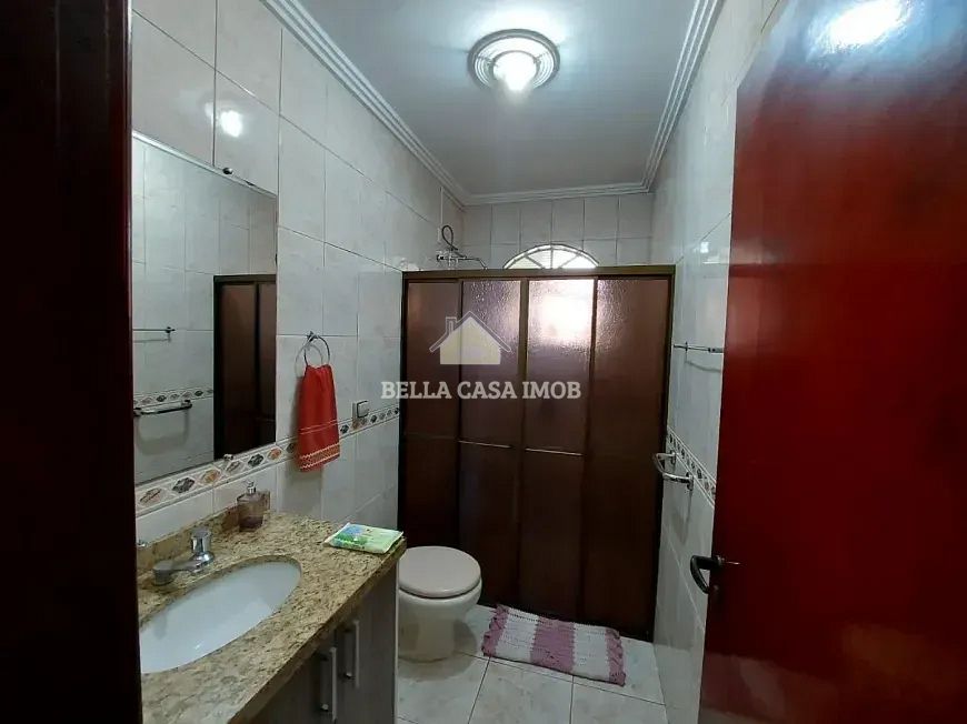 Casa à venda com 3 quartos, 310m² - Foto 17