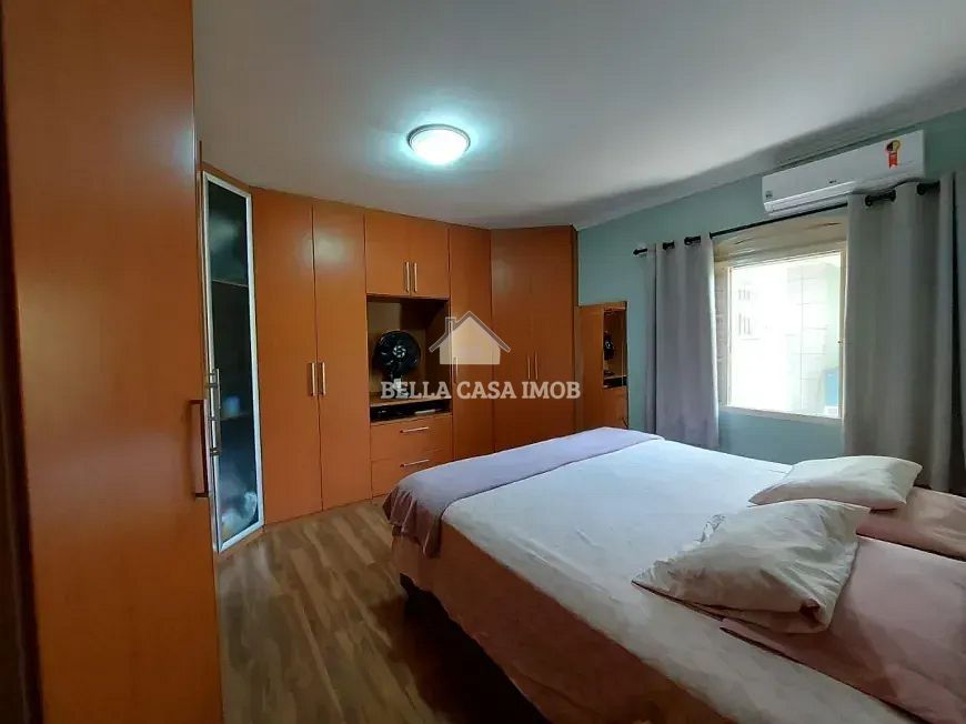 Casa à venda com 3 quartos, 310m² - Foto 15