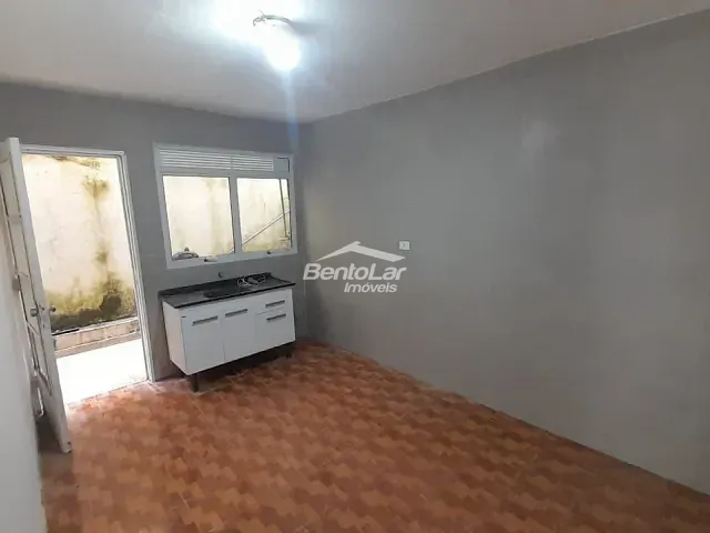 Casa com 26m² 1 quarto e 1 banheiro, para alugar, no bairro Jardim Leonor Mendes de Barros em São Paulo