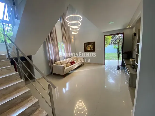 Casa com 281m² 4 quartos e 5 banheiros, à venda, no bairro Zona de Expansão em Aracaju