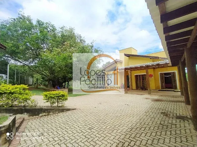 Casa com 1250m² 4 quartos e 4 banheiros, à venda, no bairro Loteamento Jardim Solares em Atibaia