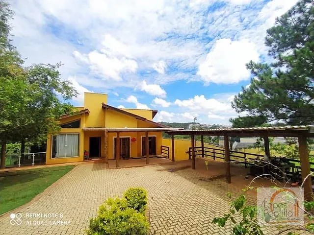 Casa com 1250m² 4 quartos e 4 banheiros, à venda, no bairro Loteamento Jardim Solares em Atibaia