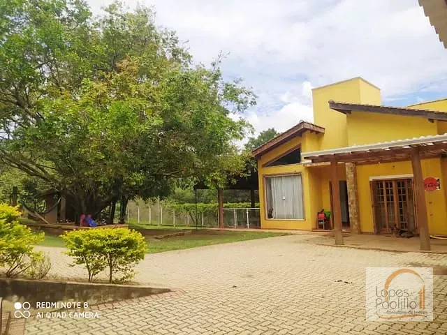 Casa com 1250m² 4 quartos e 4 banheiros, à venda, no bairro Loteamento Jardim Solares em Atibaia