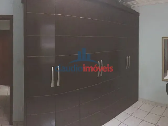 Casa 2 quartos e 1 banheiro, à venda, no bairro Jardim Belvedere em Volta Redonda
