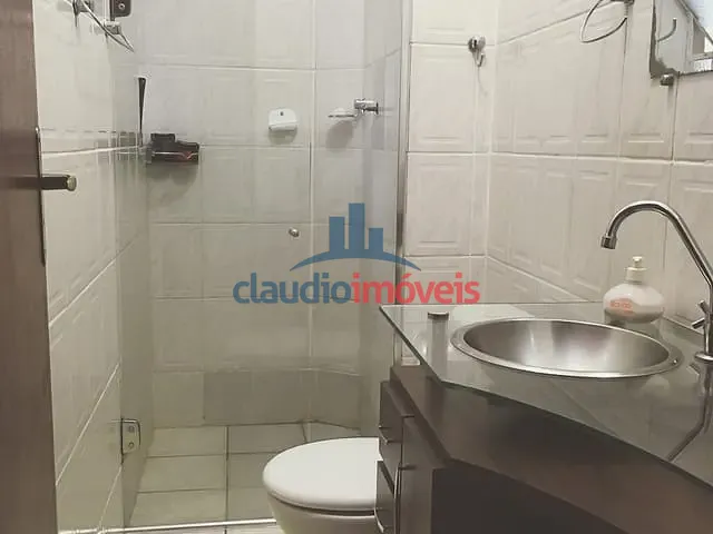 Casa 2 quartos e 1 banheiro, à venda, no bairro Jardim Belvedere em Volta Redonda